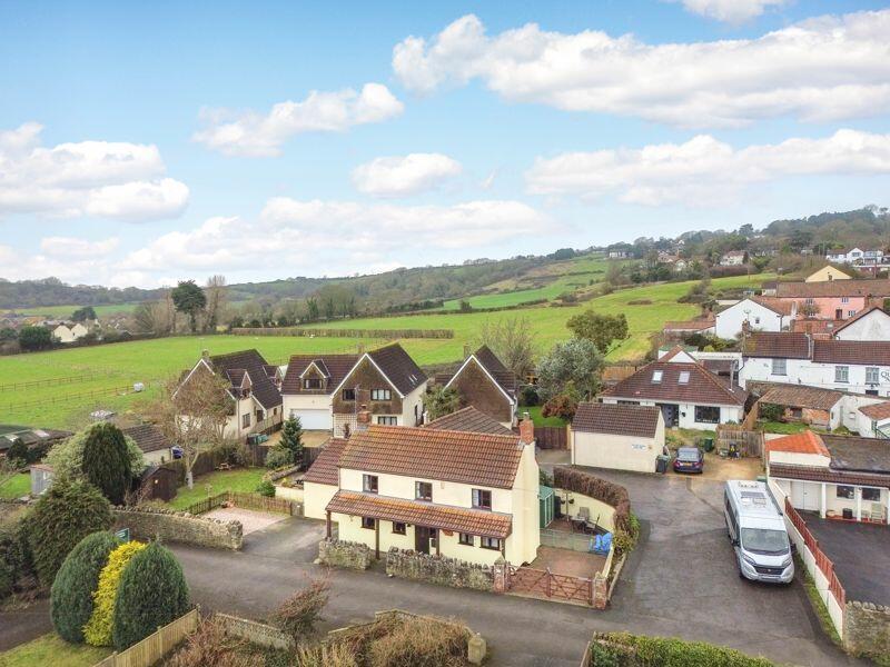 3 bedroom detached house for sale in Rectory Lane, Bleadon Village
