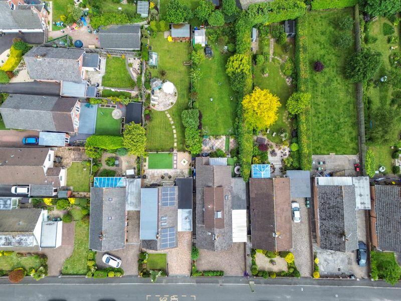 Additional property image - Cliff Road, Worlebury - FABULOUS GARDEN