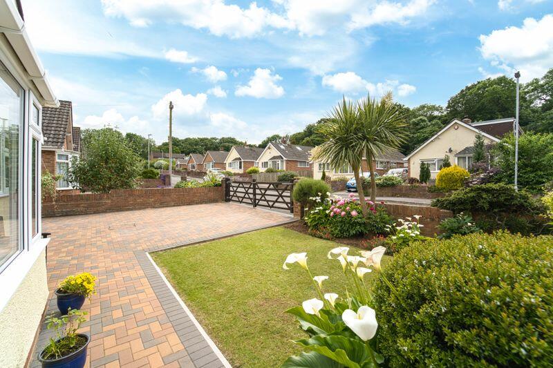 Additional property image - Cliff Road, Worlebury - FABULOUS GARDEN