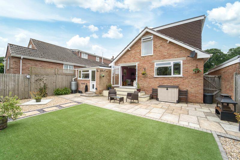 Additional property image - Cliff Road, Worlebury - FABULOUS GARDEN