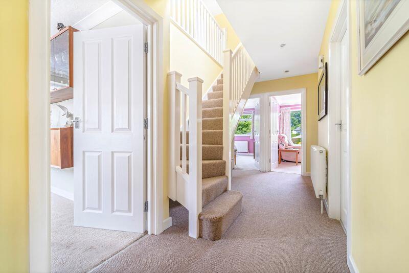 Additional property image - Cliff Road, Worlebury - FABULOUS GARDEN