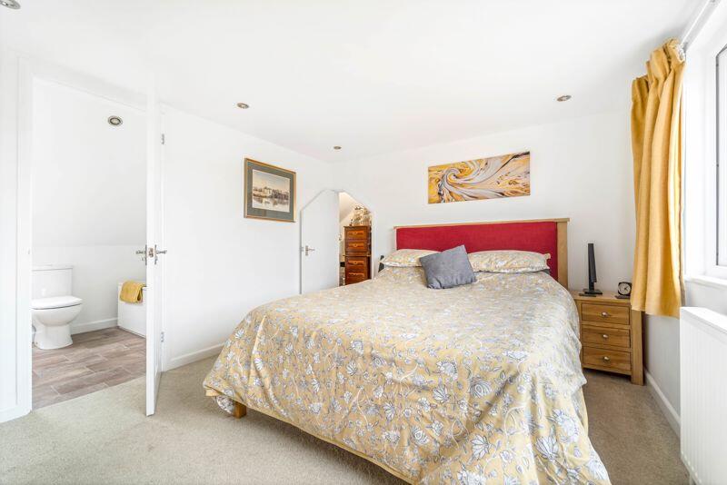 Additional property image - Cliff Road, Worlebury - FABULOUS GARDEN