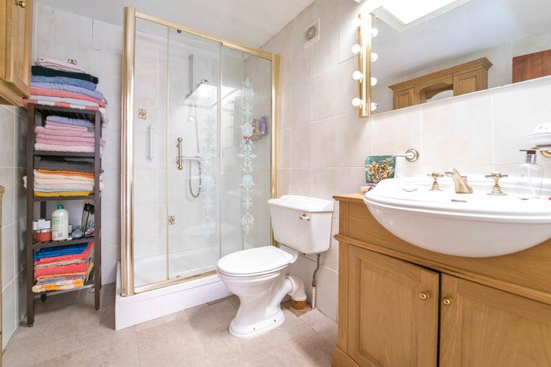 Additional property image - Shrubbery Avenue, Weston super Mare - 3 BED/2BATH + GARDEN - NO CHAIN