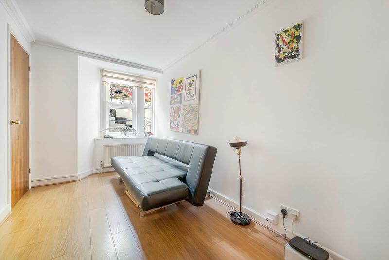 Additional property image - Shrubbery Avenue, Weston super Mare - 3 BED/2BATH + GARDEN - NO CHAIN