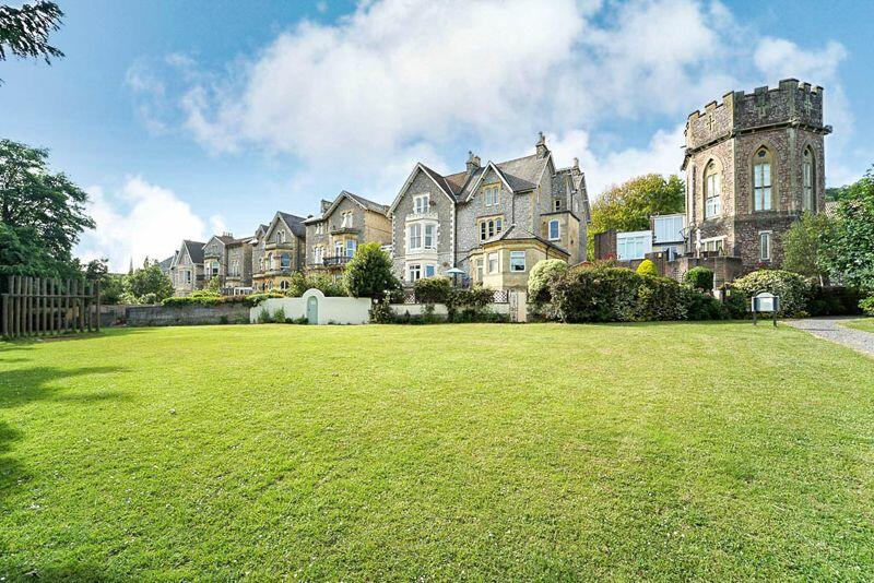 Additional property image - Shrubbery Avenue, Weston super Mare - 3 BED/2BATH + GARDEN - NO CHAIN