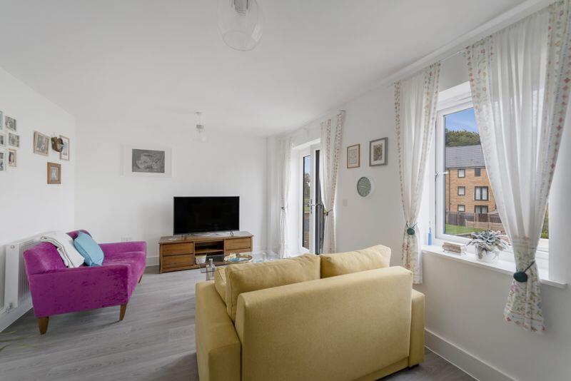 Additional image 16 of Bowen Road, Locking Parklands - FAB TOWN HOUSE