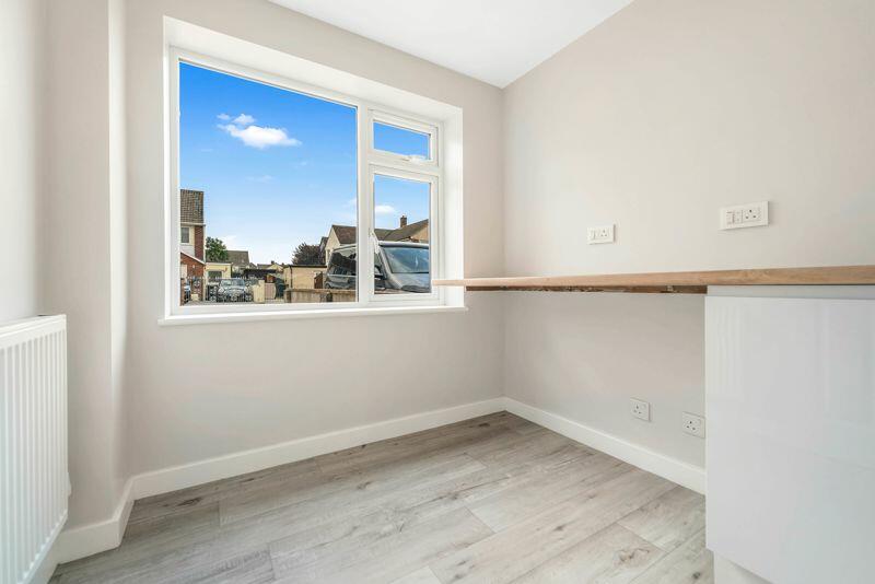 Additional property image - Eskdale Close, Milton - HIGH STANDARD