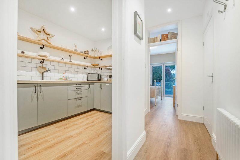 Additional property image - Locking Road, Worle - VERY IMPRESSIVE HOME