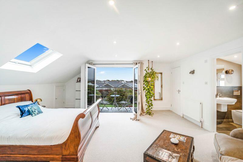Additional property image - Locking Road, Worle - VERY IMPRESSIVE HOME
