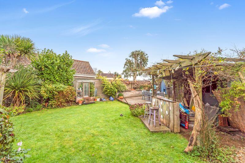 Additional property image - Locking Road, Worle - VERY IMPRESSIVE HOME