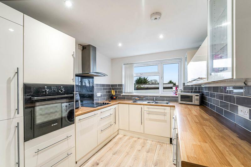 Additional property image - Springfield Gardens, Banwell - SUPERB CONDITION