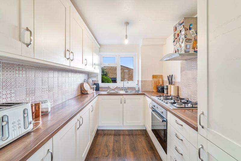 Additional property image - Pilgrims Way, Worle - SUPERB CONDITION