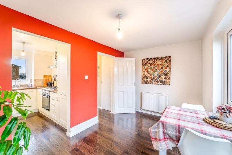 Additional property image - Pilgrims Way, Worle - SUPERB CONDITION