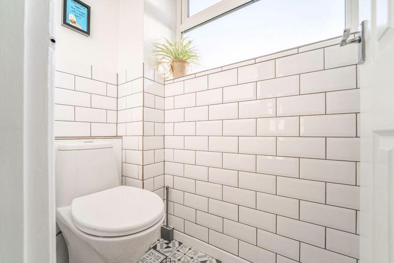 Additional property image - Pilgrims Way, Worle - SUPERB CONDITION