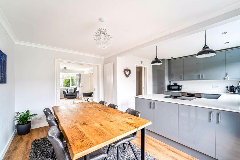 Additional property image - Pendlesham Gardens, Milton - TOP LOCATION