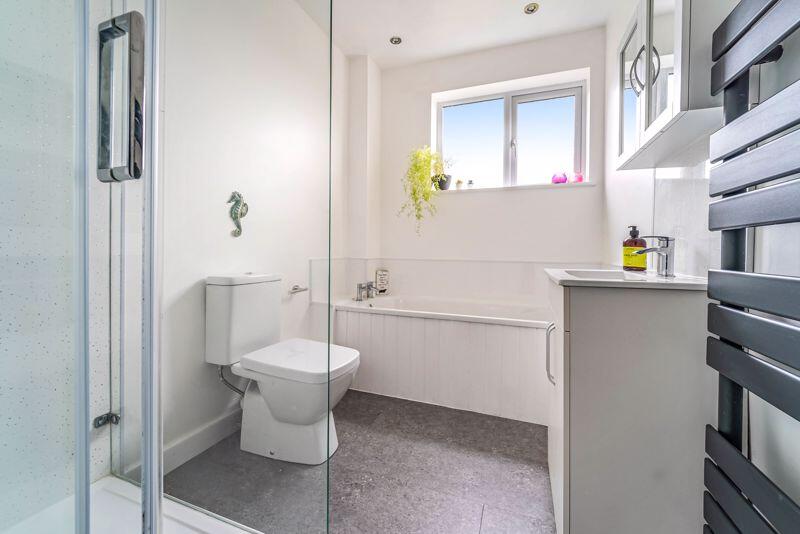 Additional property image - Pendlesham Gardens, Milton - TOP LOCATION