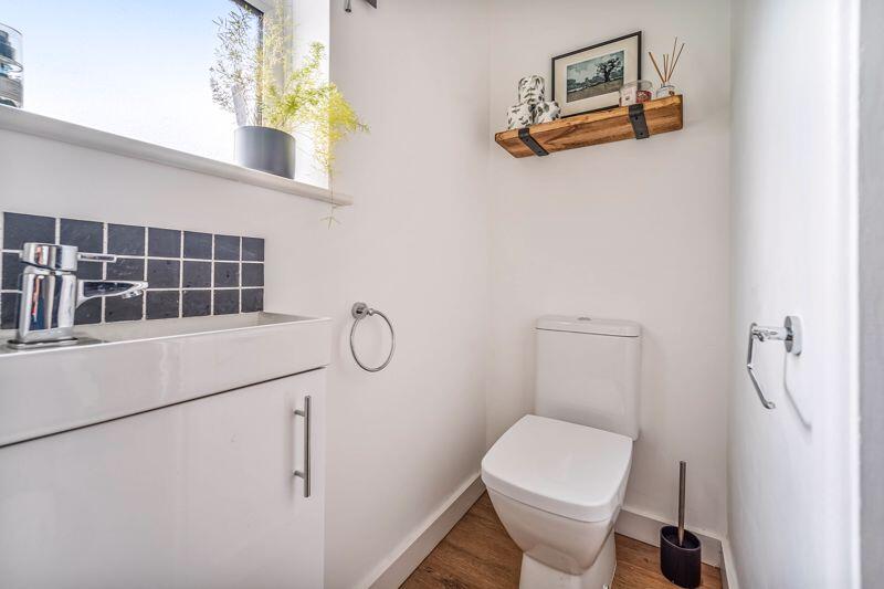 Additional property image - Pendlesham Gardens, Milton - TOP LOCATION