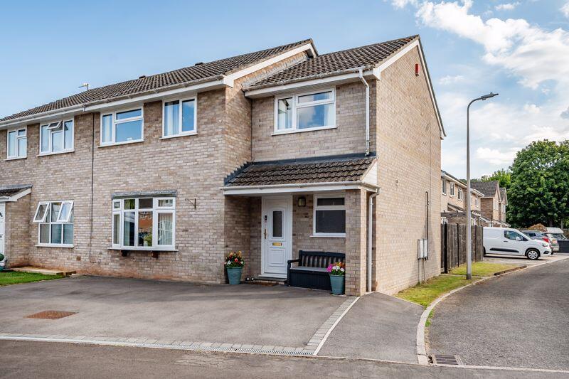 4 bedroom semi-detached house