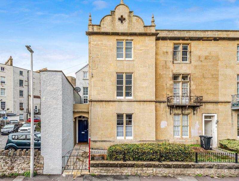 Main image of property: South Terrace, Weston super Mare - BEAUTIFUL PERIOD FLAT
