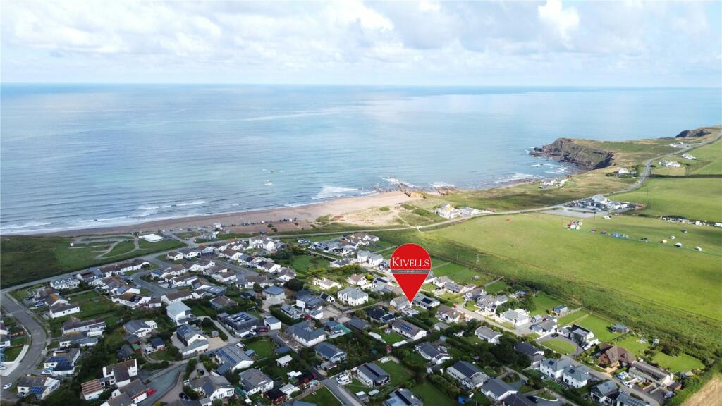 4 bedroom detached house for sale in Madeira Drive, Widemouth Bay, Bude