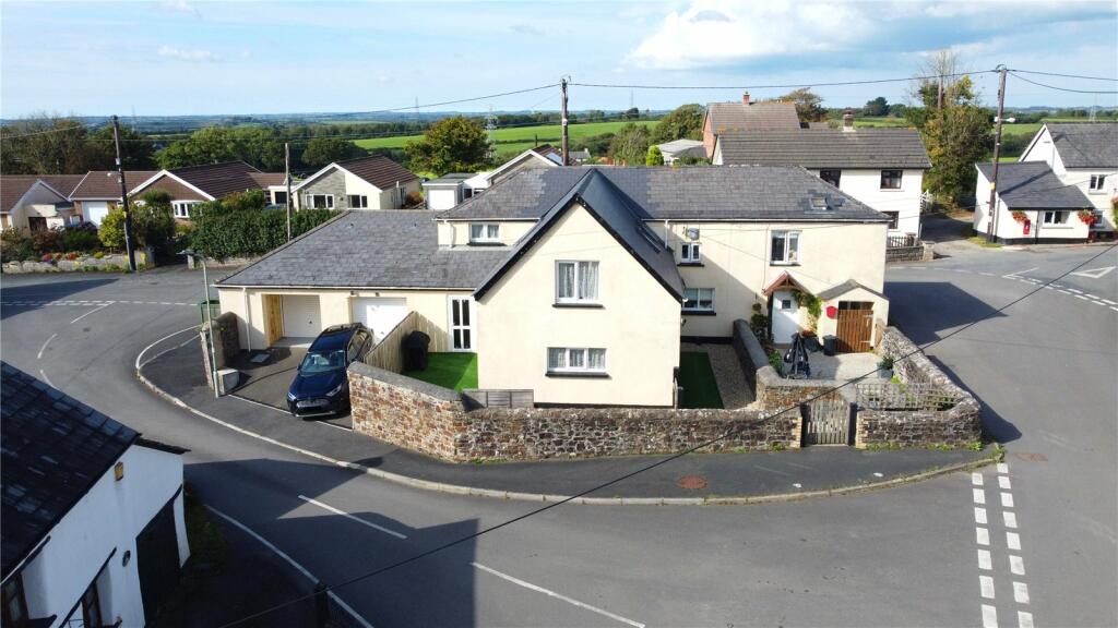 3 bedroom semidetached house for sale in Pyworthy, Holsworthy, Devon, EX22