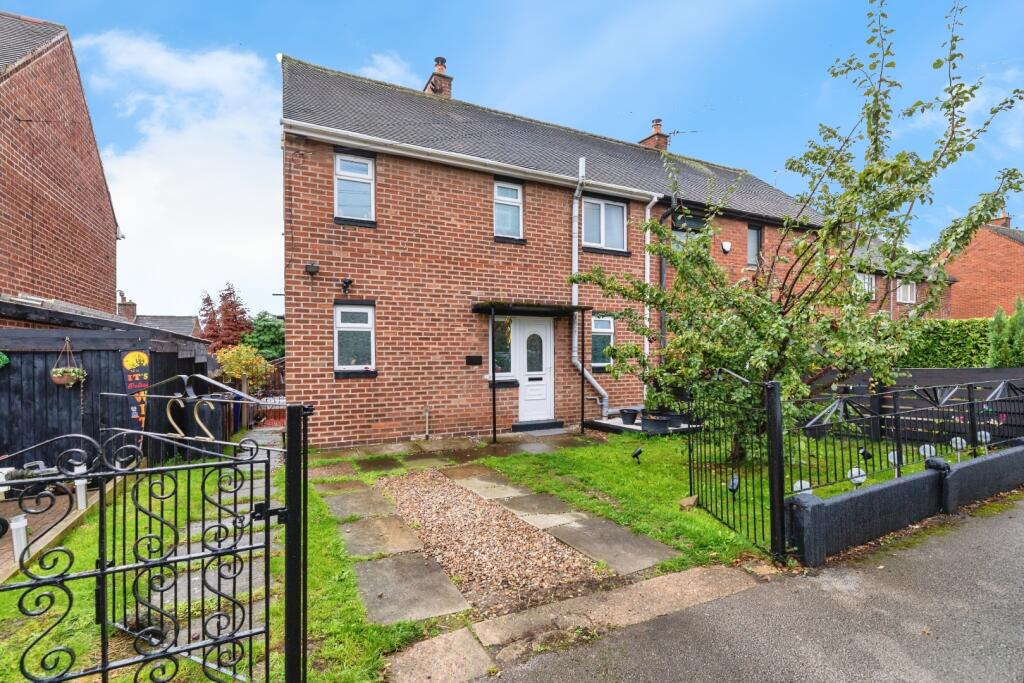 Main image of property: The Avenue, Tankersley, Barnsley