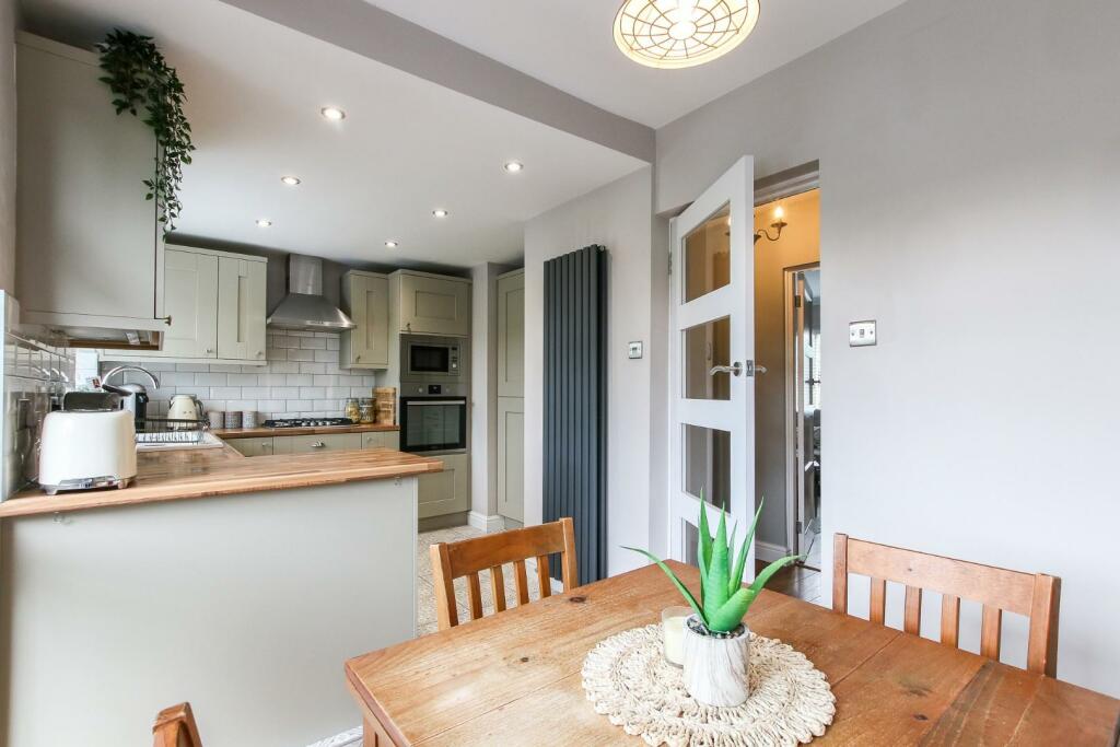 2 bedroom apartment for sale in West Farm Avenue, Longbenton, NE12