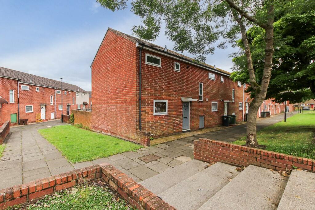 Main image of property: Garth Twentytwo, Killingworth, NE12