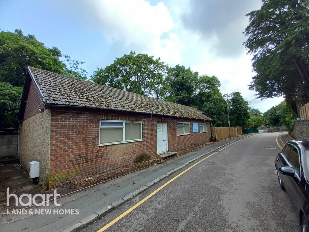 Main image of property: Downs Road, Luton LU1 1