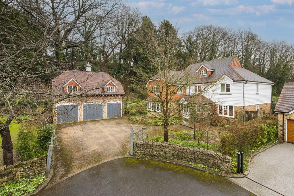 6 bedroom detached house for sale in Basted Mill, Borough Green, Sevenoaks, TN15