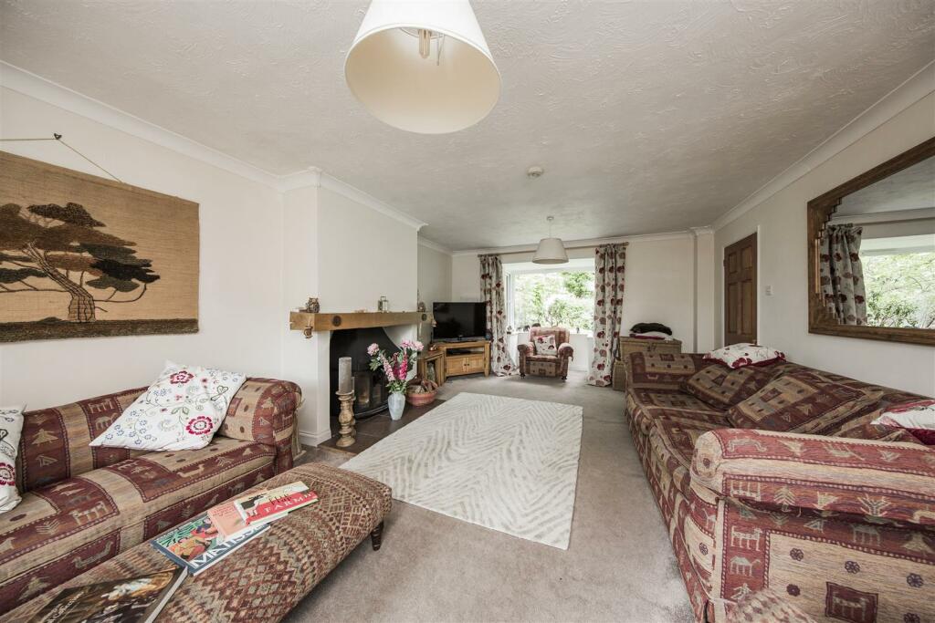 Additional property image - Southfleet Avenue, Longfield