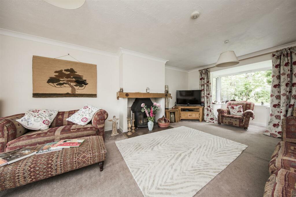 Additional property image - Southfleet Avenue, Longfield