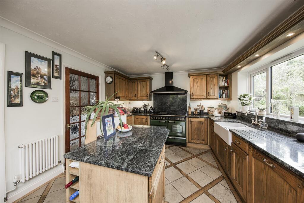 Additional property image - Southfleet Avenue, Longfield