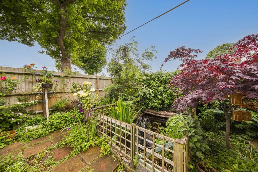 Additional property image - Southfleet Avenue, Longfield