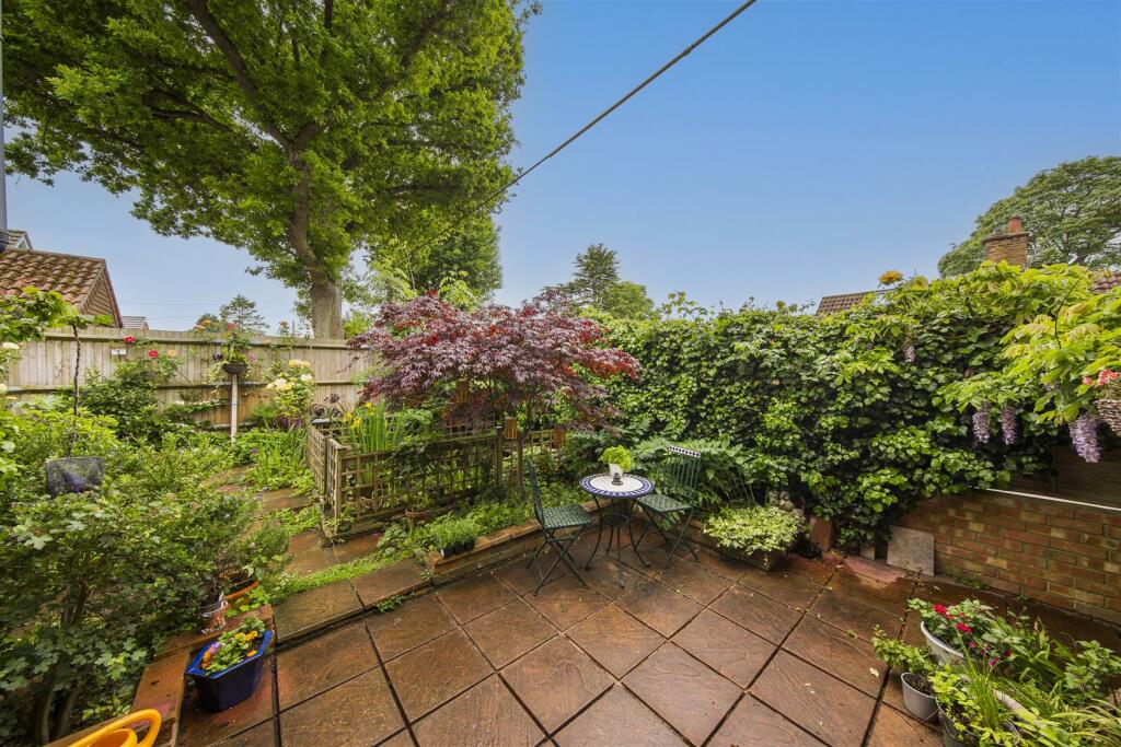 Additional property image - Southfleet Avenue, Longfield
