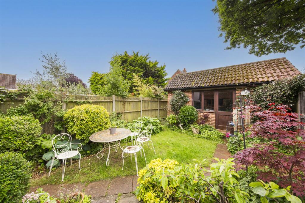 Additional property image - Southfleet Avenue, Longfield