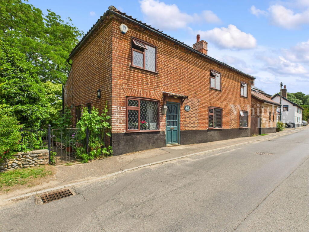 Main image of property: The Street, Hempnall, Norwich, NR15 2AD
