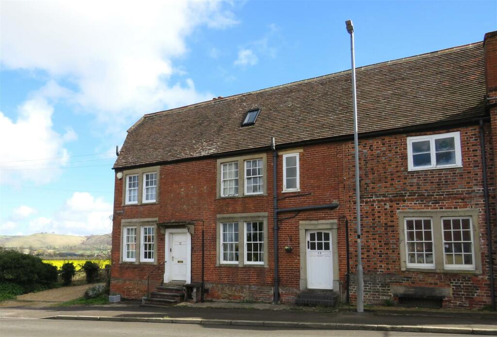 2 bedroom character property for sale in Dunkirk Hill, Devizes, SN10