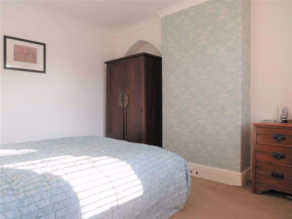 4 bedroom detached house for sale in Caen Hill Gardens, Devizes