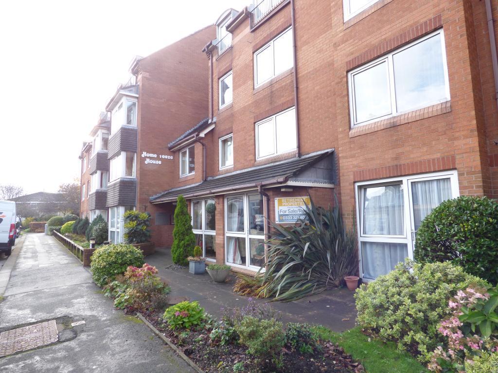 1 Bedroom Apartment For Sale In Beach Street, Morecambe, LA4 6BT, LA4