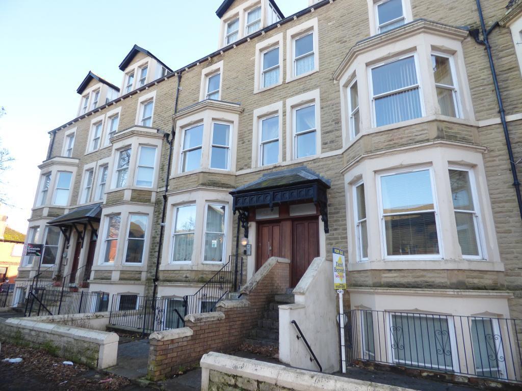 3 bedroom apartment for sale in West End Road, Morecambe, LA4 4DR, LA4