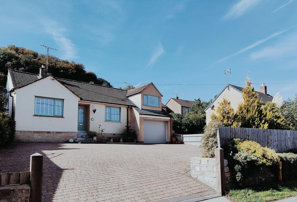 3 bedroom detached bungalow for sale in Woodmancote, Dursley, GL11