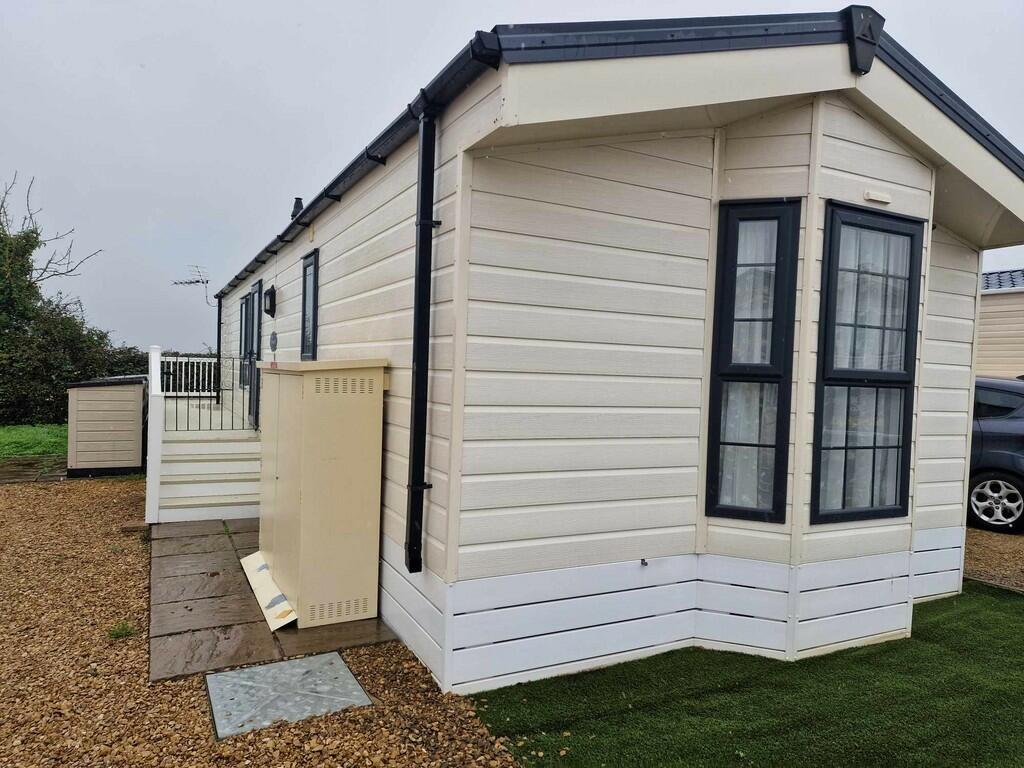 Main image of property: Claypits, Eastington