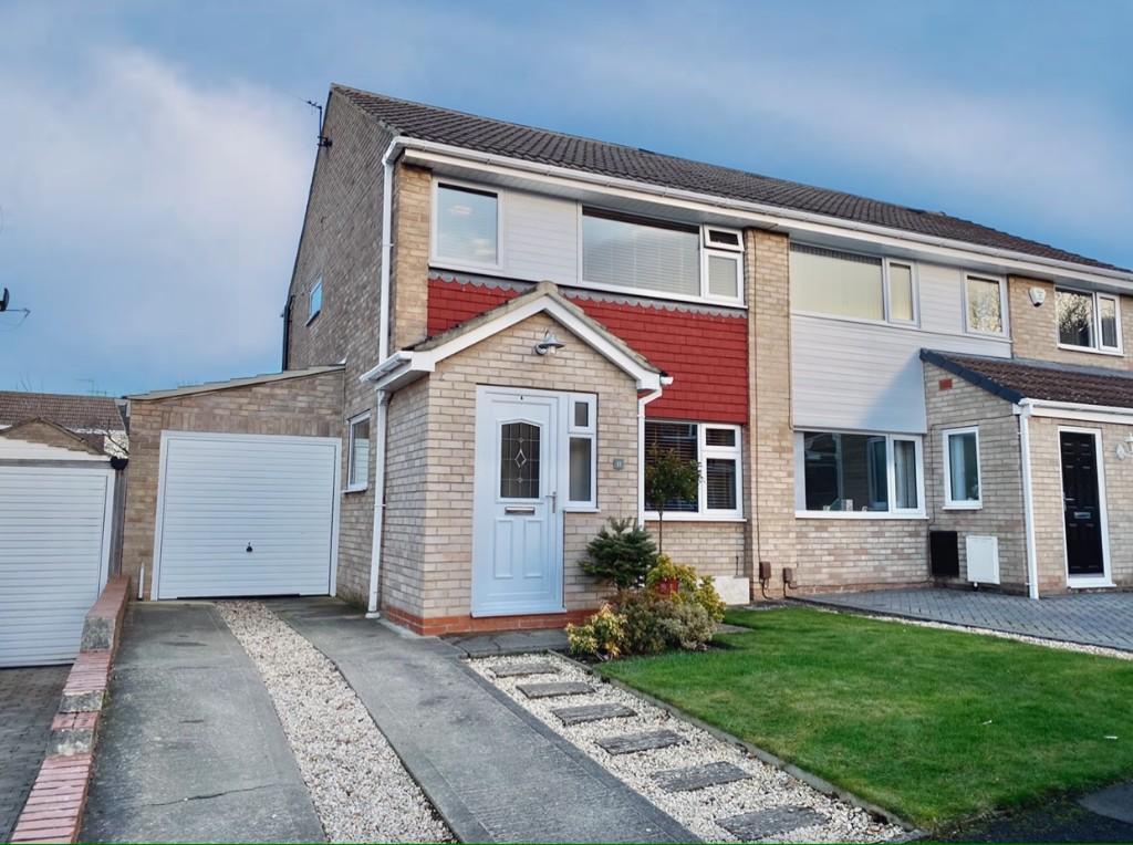 3 bedroom semidetached house for sale in Taunton Vale, Guisborough