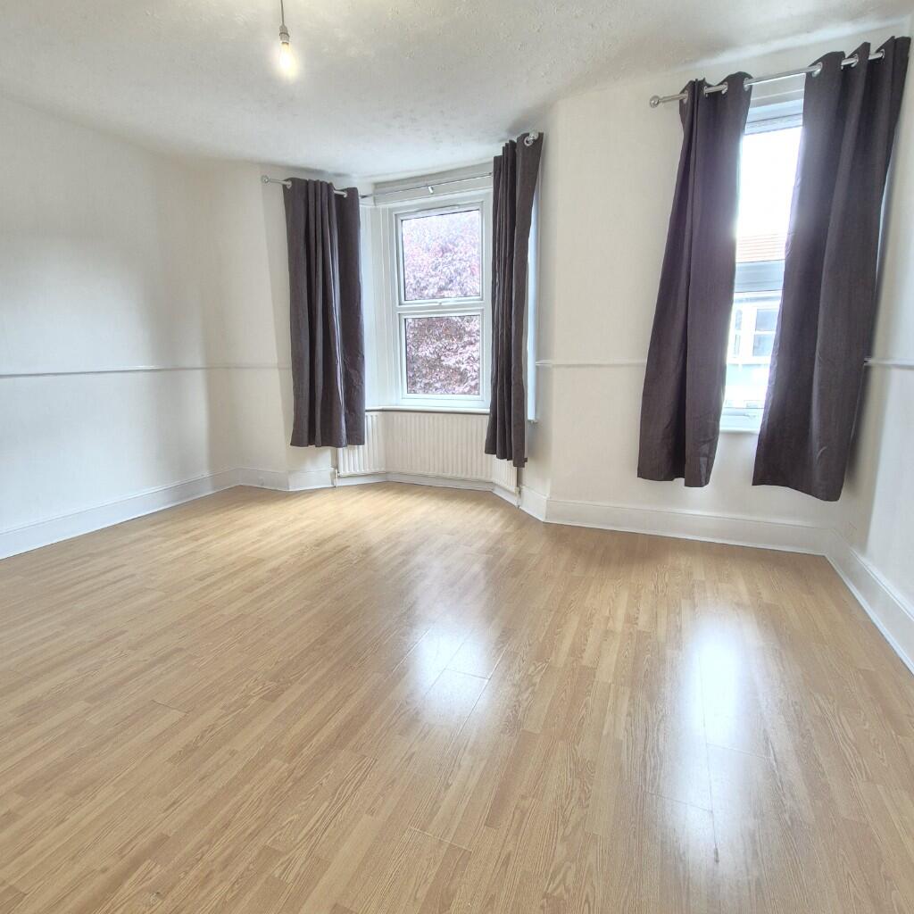 Main image of property: Second Avenue, London, E17
