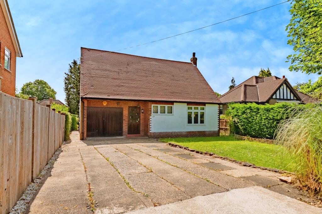 Main image of property: Blenheim Avenue, NOTTINGHAM, Nottinghamshire, NG3
