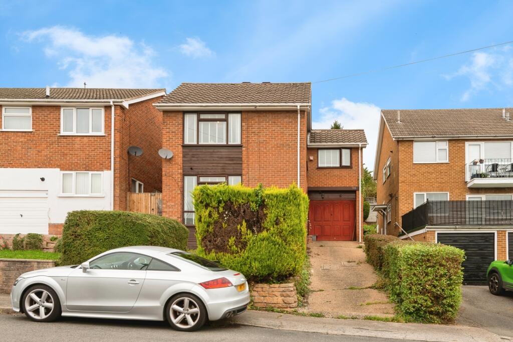 Main image of property: Mays Avenue, Carlton, Nottingham, Nottinghamshire, NG4