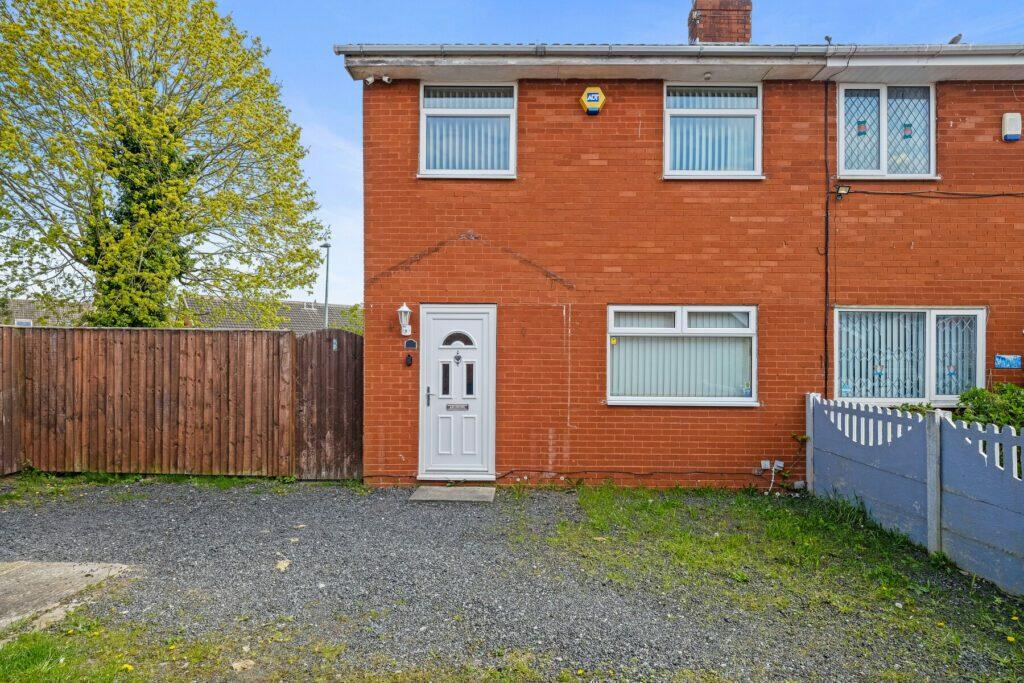 3 bedroom semidetached house for sale in Trenance Close, Brookvale