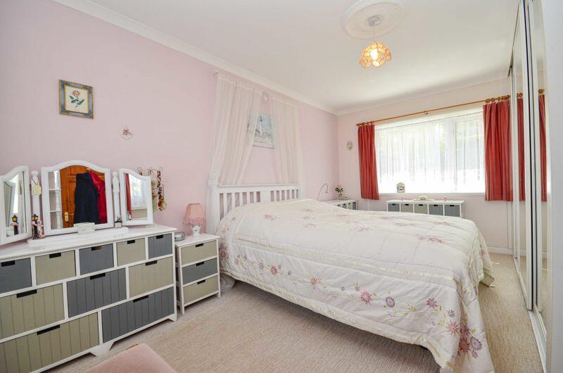 4 bedroom detached house for sale in Upton Manor Road, Brixham, TQ5