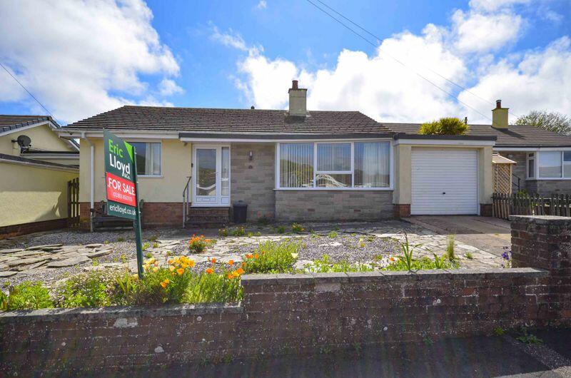2 bedroom detached bungalow for sale in Wolston Close, Brixham, TQ5